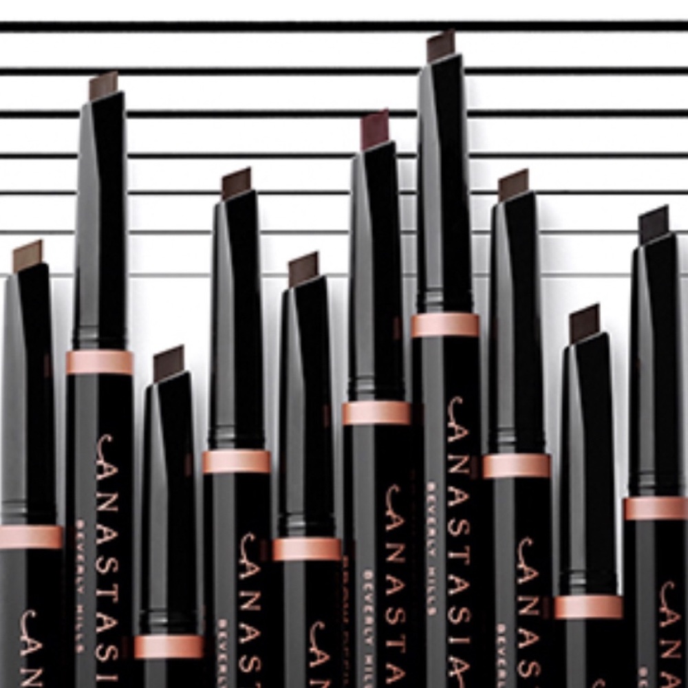 NIB✅ABH 🌸 Brow Definer